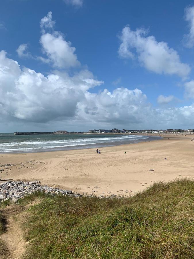 Phoenix Caravan Hire, Trecco Bay Porthcawl Exterior photo
