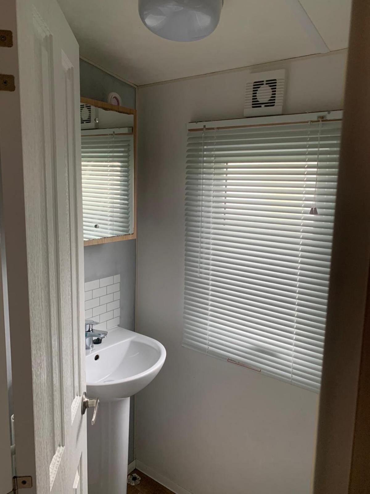 Phoenix Caravan Hire, Trecco Bay Porthcawl Exterior photo